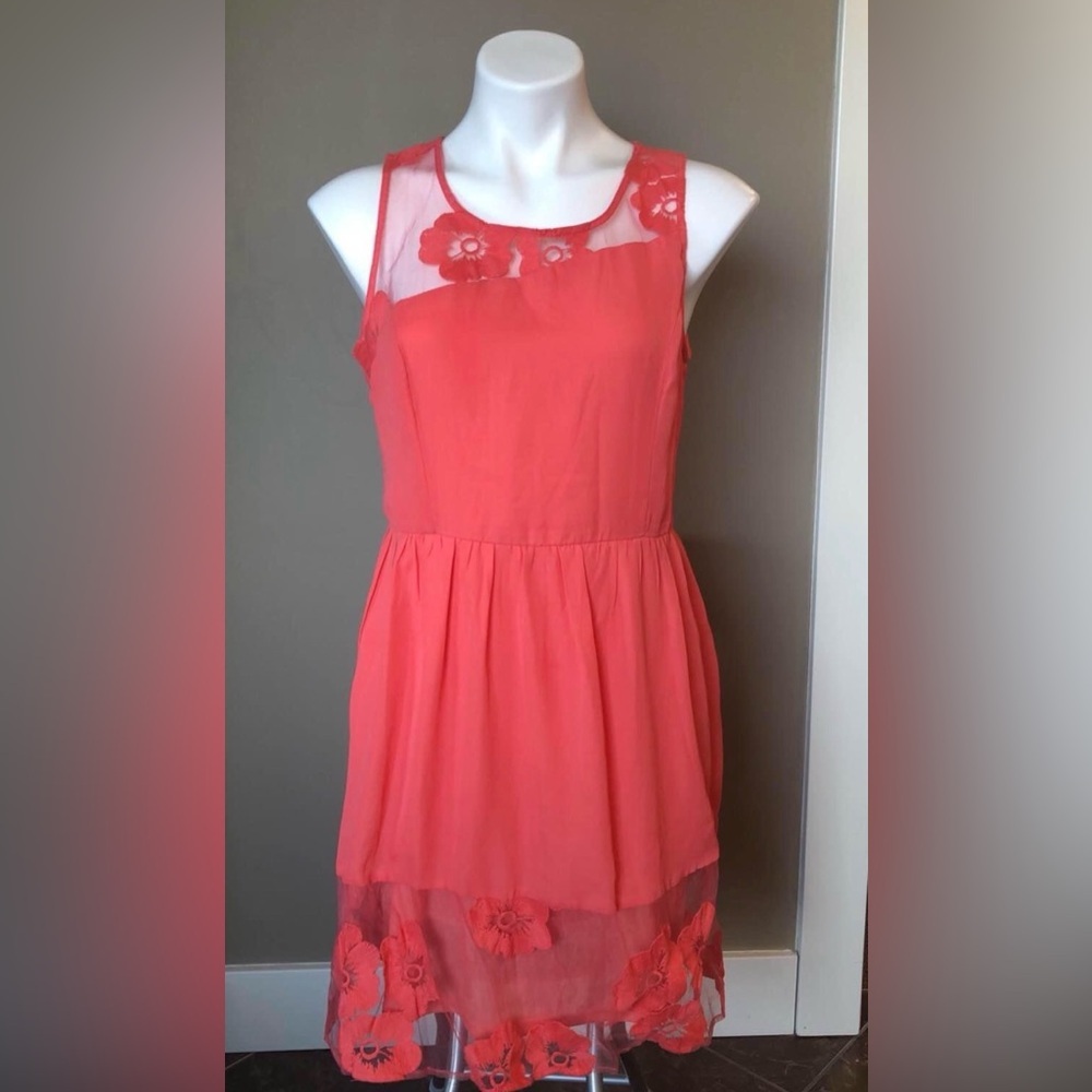 Doe & Rae Elegant Coral Sleeveless Dress